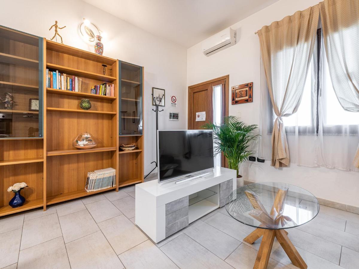 La Mariposa - Bellavita Apartments Assemini Bagian luar foto